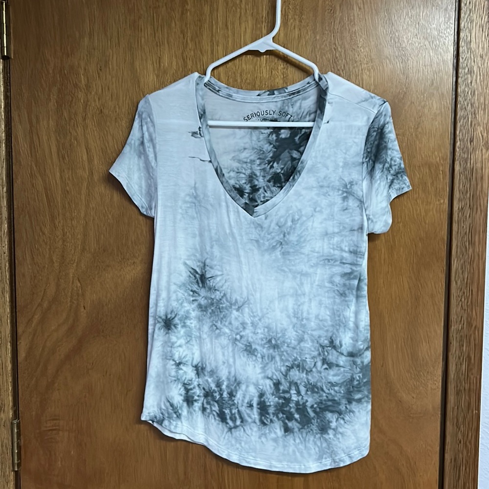 V-Neck shirt